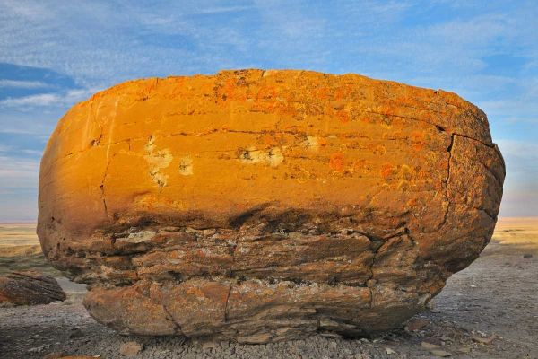 Canada, Red Rock Coulee Sandstone concretion